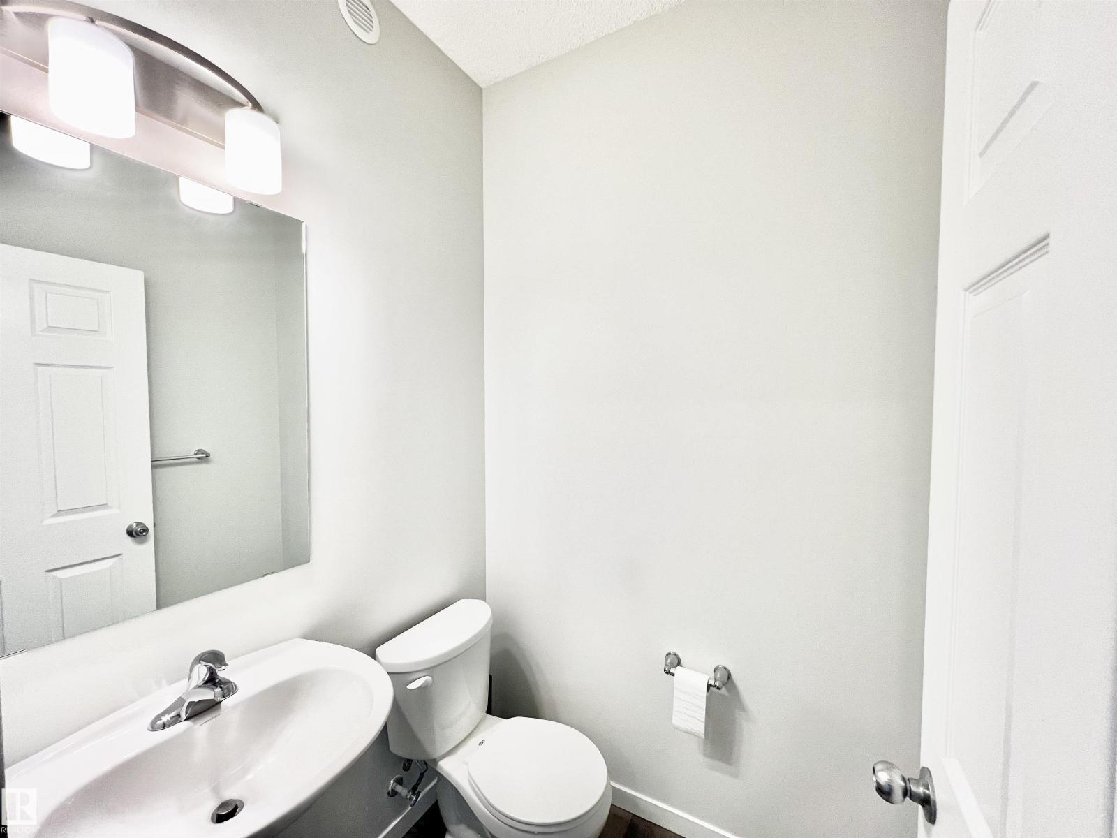 Photo 22 of 2404 193 St Nw, Edmonton AB