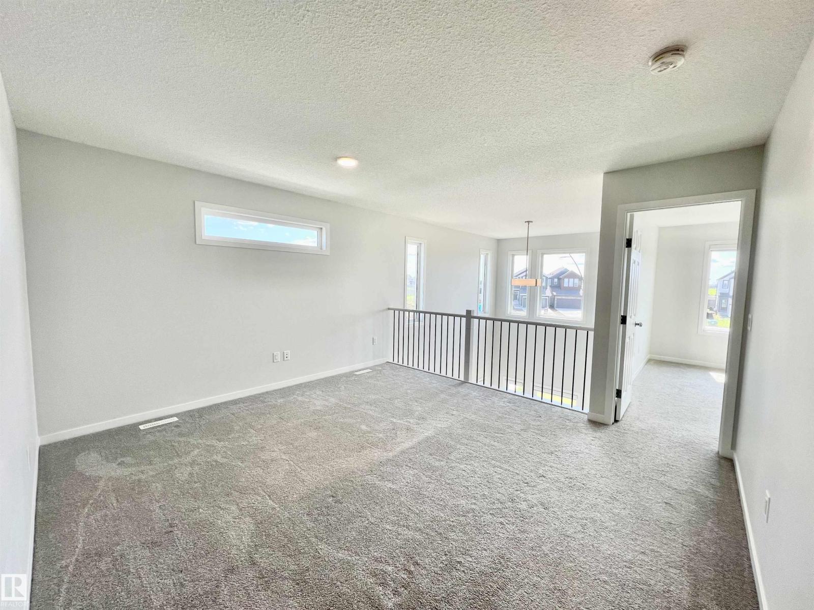 Photo 25 of 2404 193 St Nw, Edmonton AB