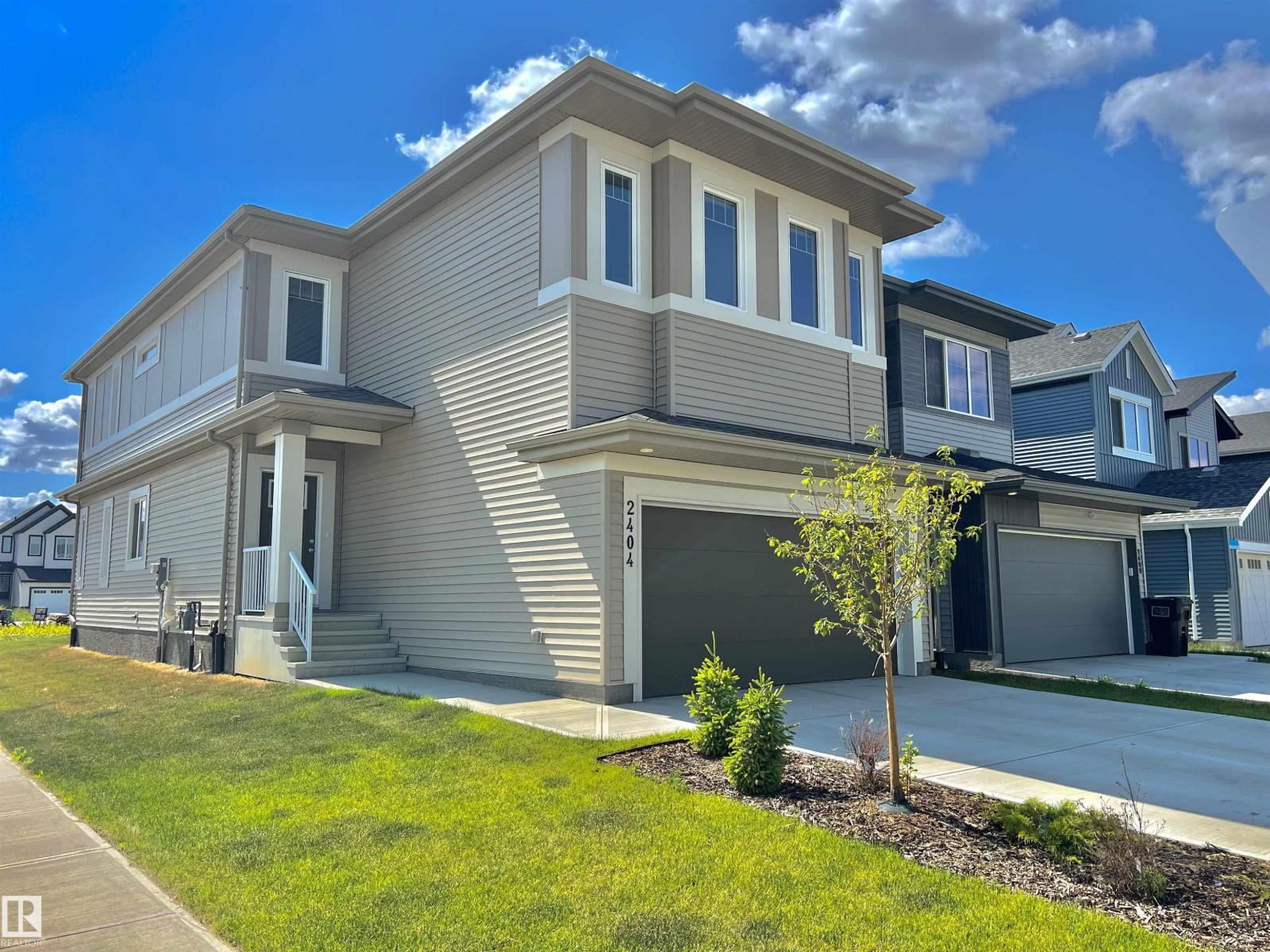 Photo 3 of 2404 193 St Nw, Edmonton AB