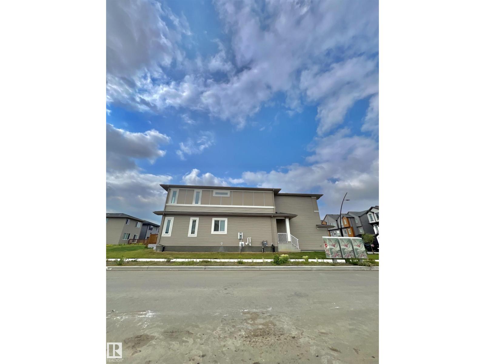 Photo 48 of 2404 193 St Nw, Edmonton AB