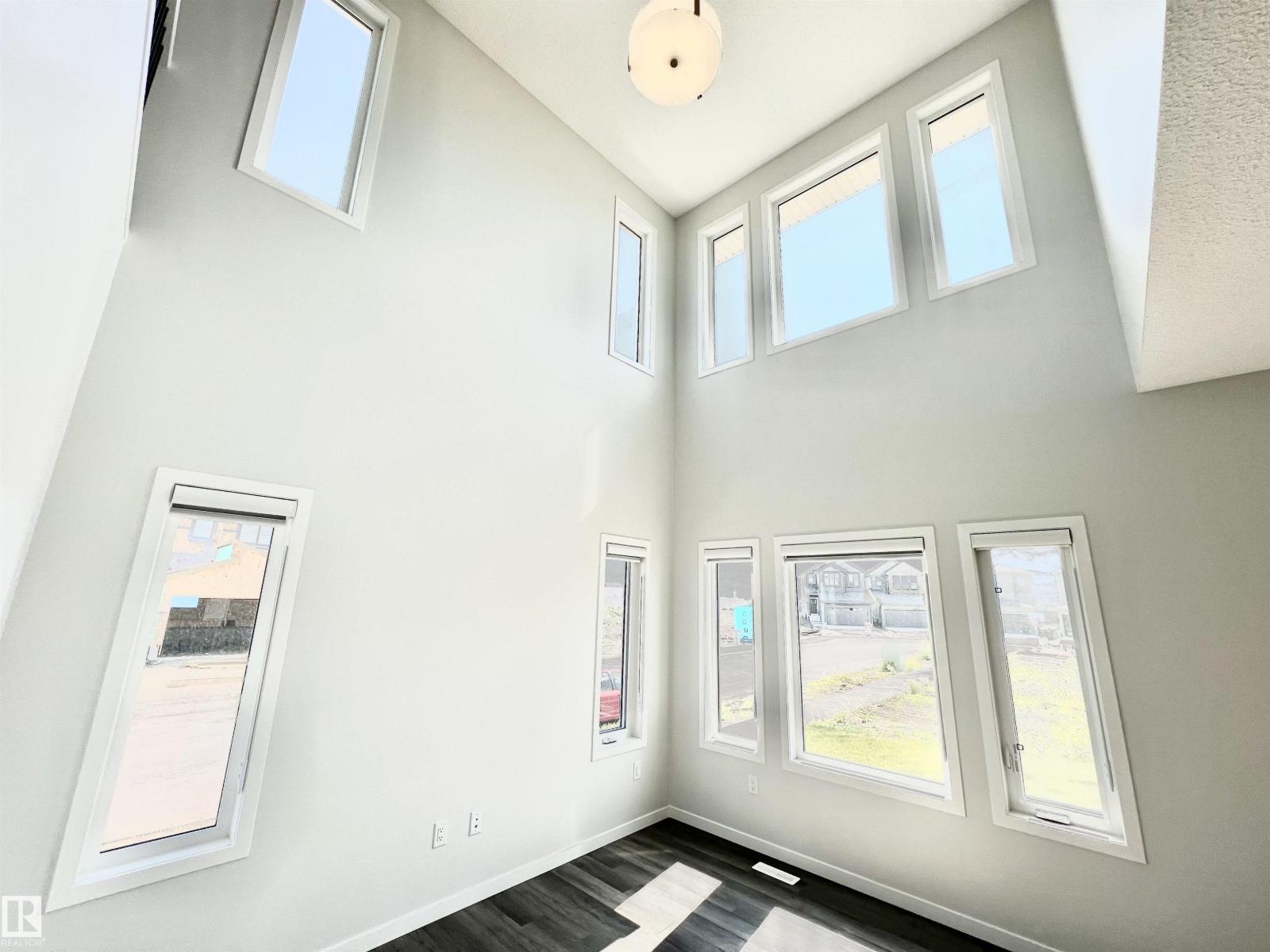 Photo 5 of 2404 193 St Nw, Edmonton AB