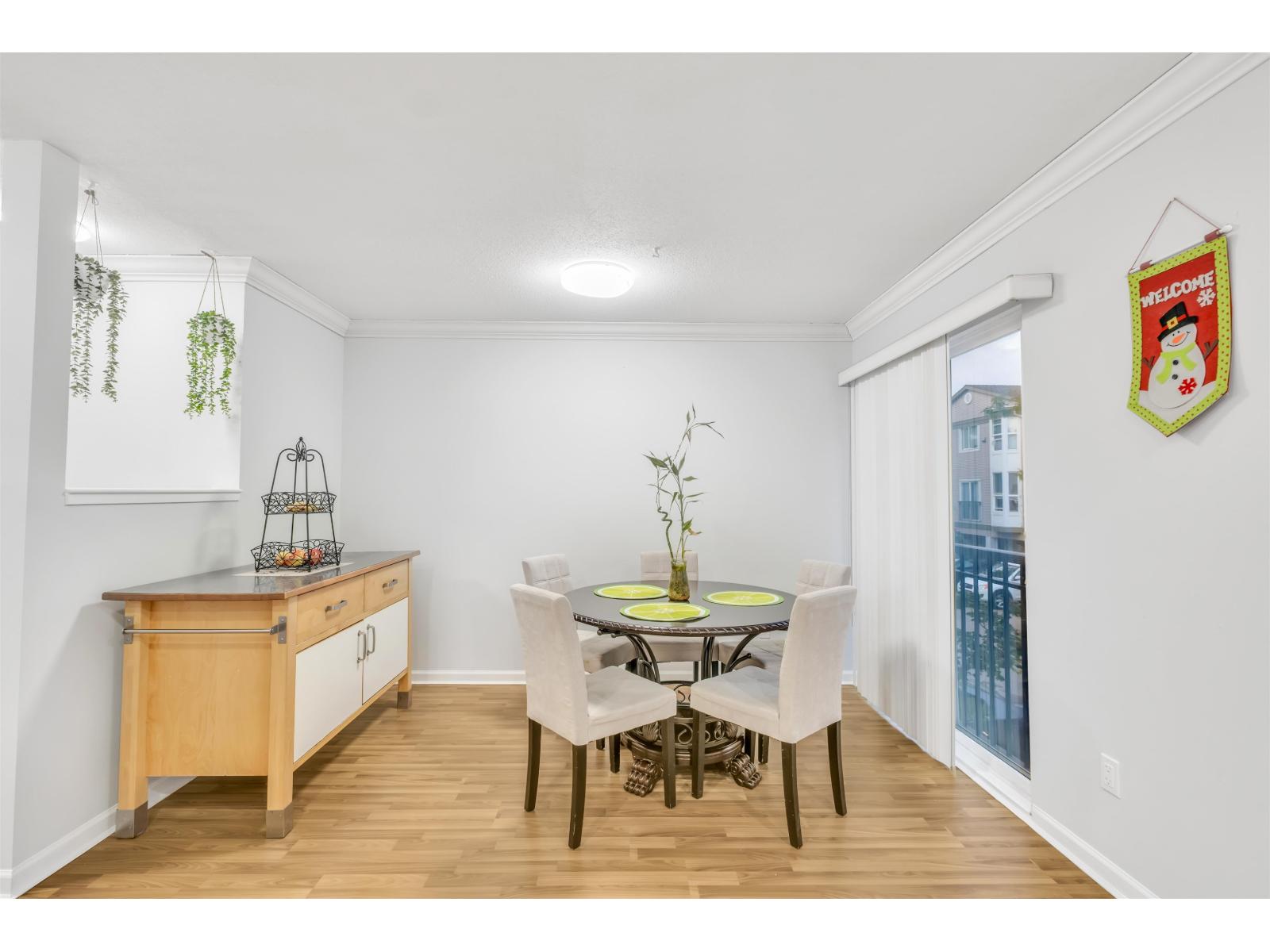 Photo 11 of 38 9559 130 A Street, Surrey BC