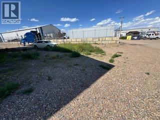 Photo 2 of 3 762 23 Street Sw, Medicine Hat AB