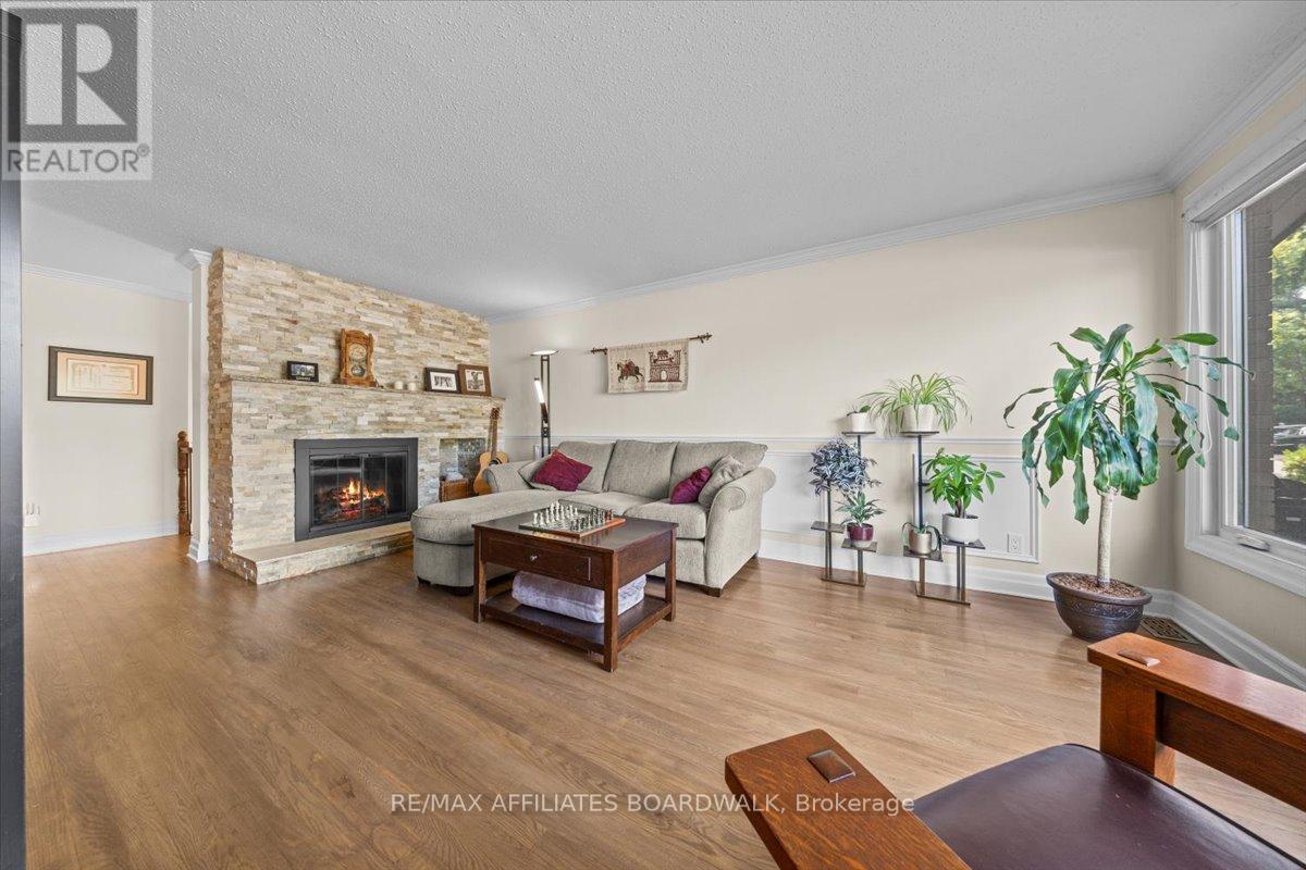 Photo 38 of 1856 Appleford Street, Ottawa ON