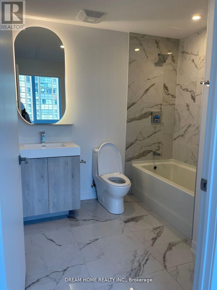 Photo 2 of 803 15 Holmes Avenue, Toronto ON