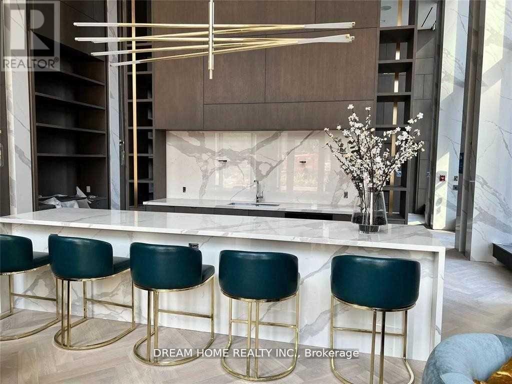 Photo 8 of 803 15 Holmes Avenue, Toronto ON