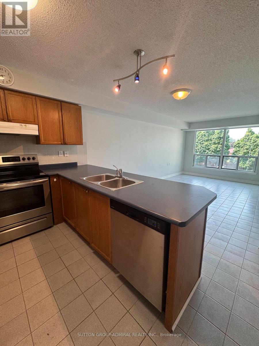 Photo 7 of 218 890 Sheppard Avenue W, Toronto ON