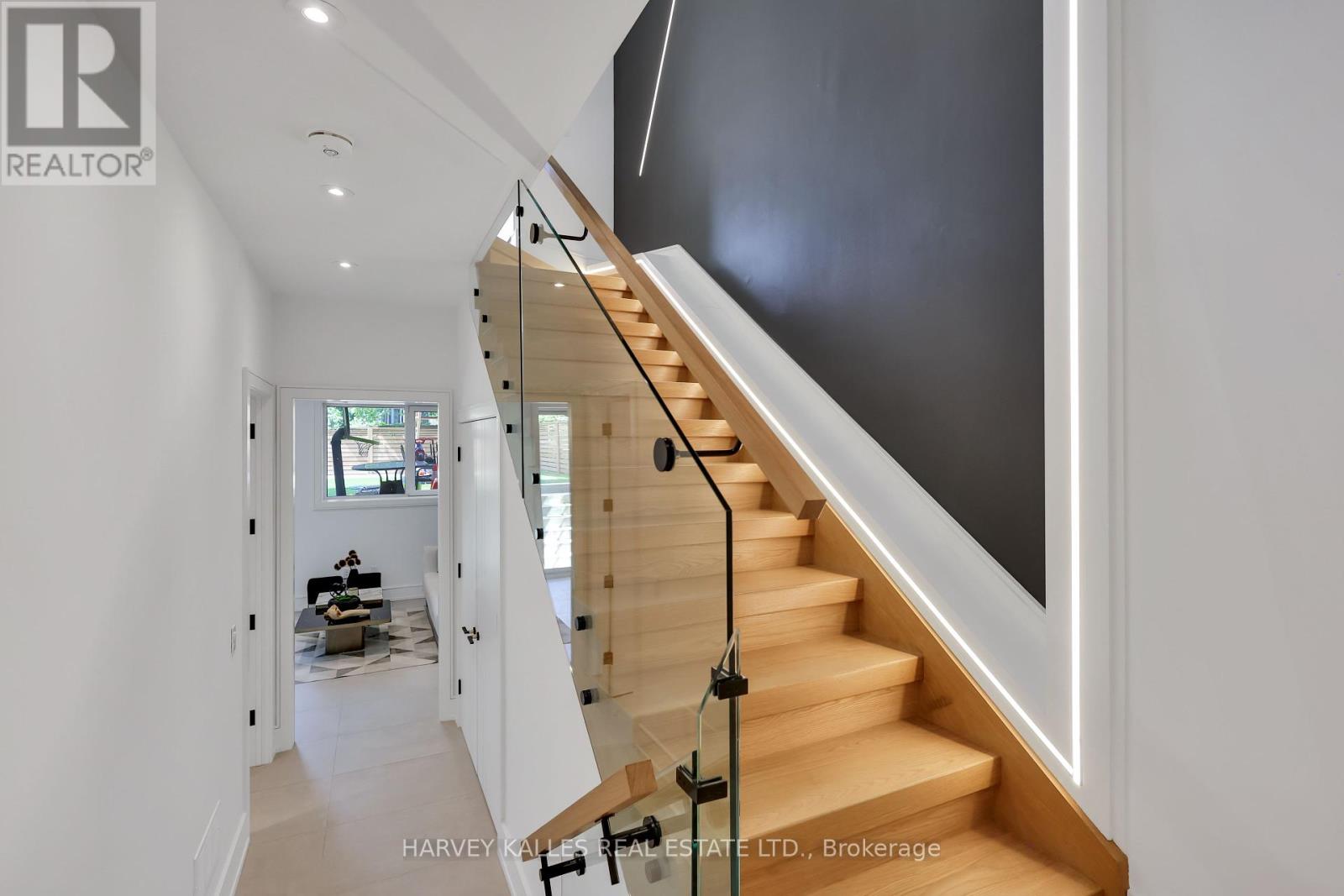 Photo 41 of 116 Deloraine Avenue, Toronto ON