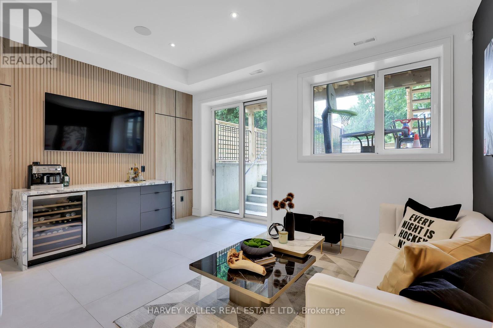 Photo 44 of 116 Deloraine Avenue, Toronto ON