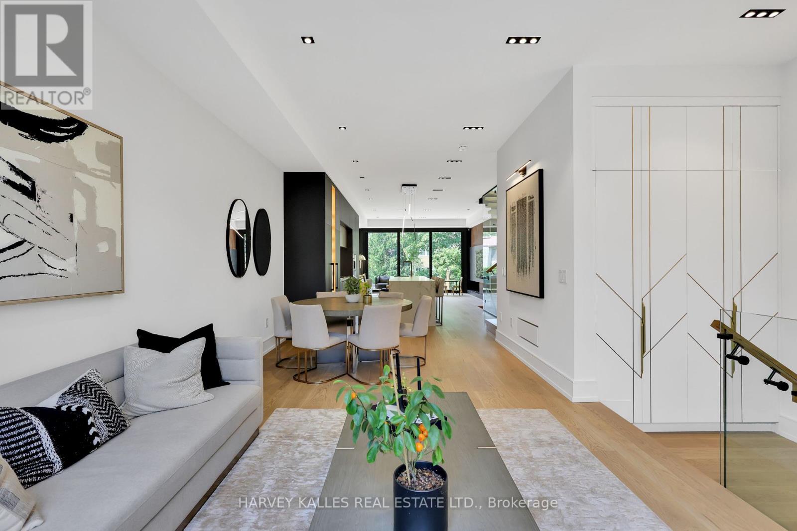 Photo 8 of 116 Deloraine Avenue, Toronto ON