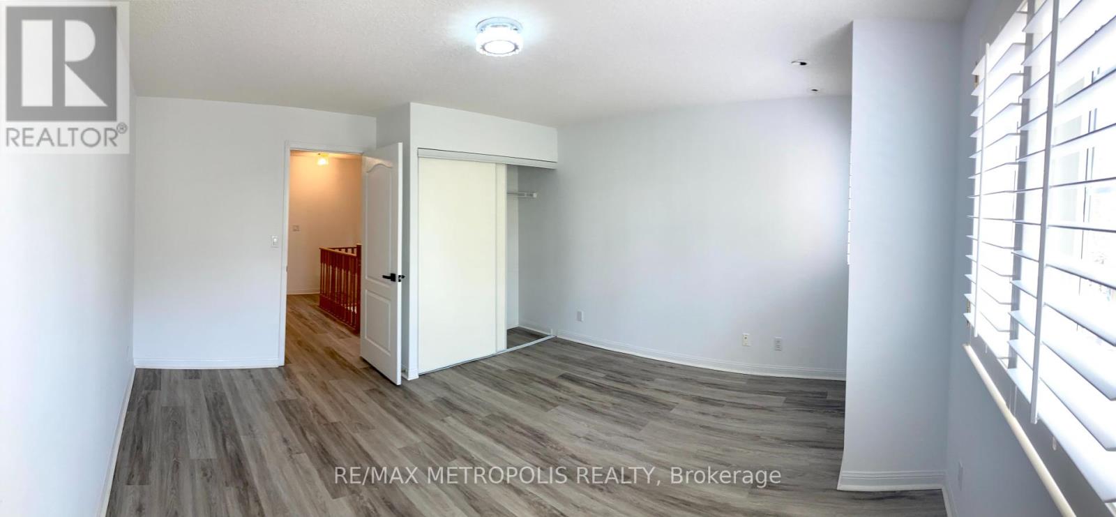 Photo 7 of 1602 28 Sommerset Way, Toronto ON