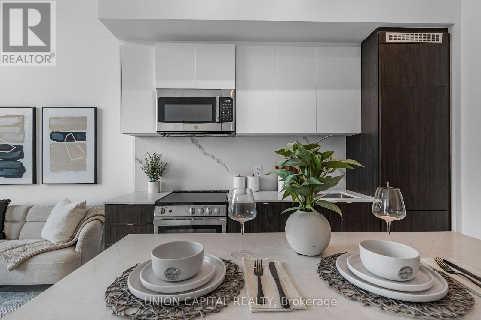 Photo 11 of 205 500 Dupont Street, Toronto ON