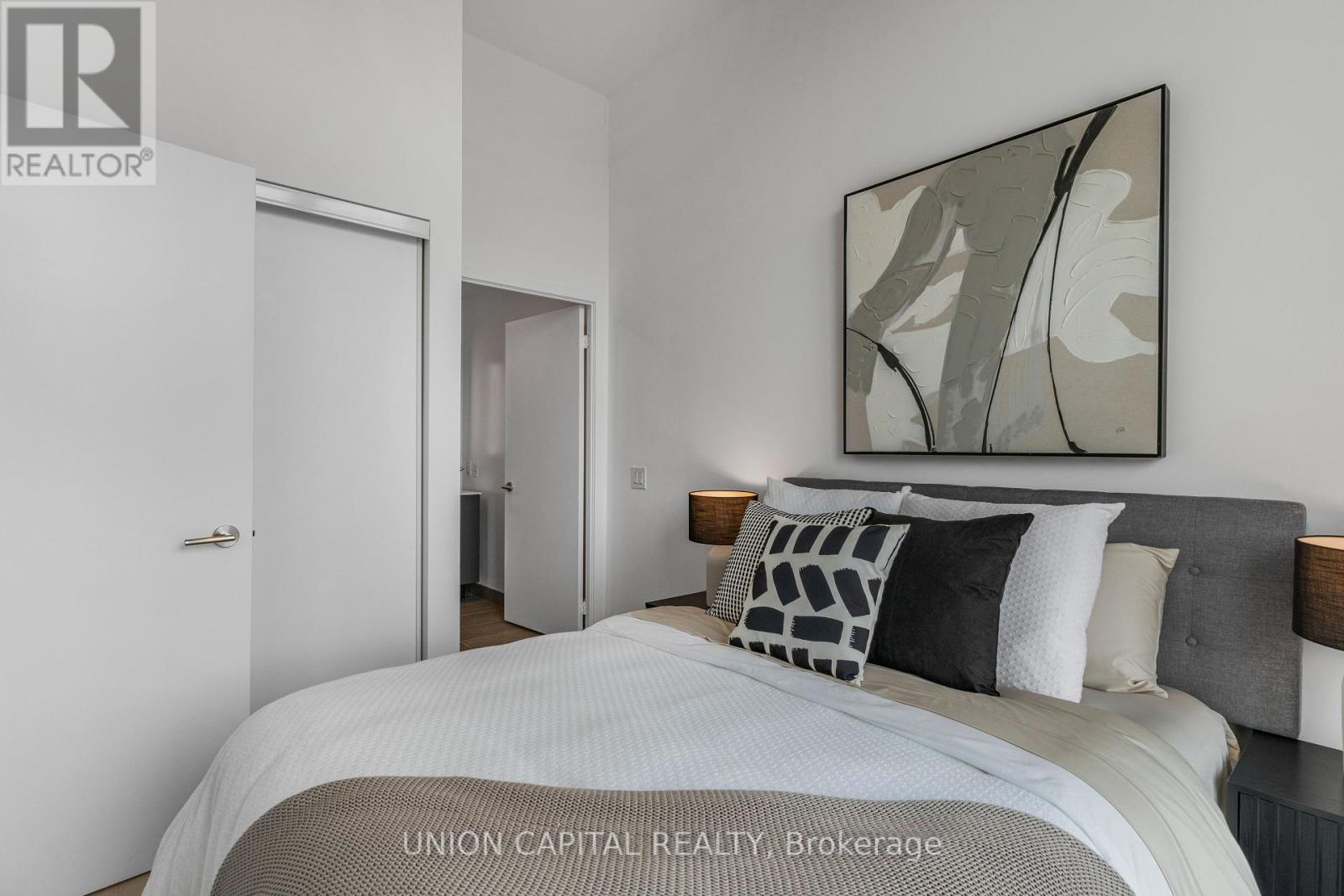 Photo 16 of 205 500 Dupont Street, Toronto ON