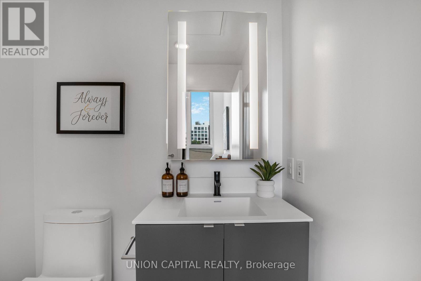 Photo 15 of 205 500 Dupont Street, Toronto ON