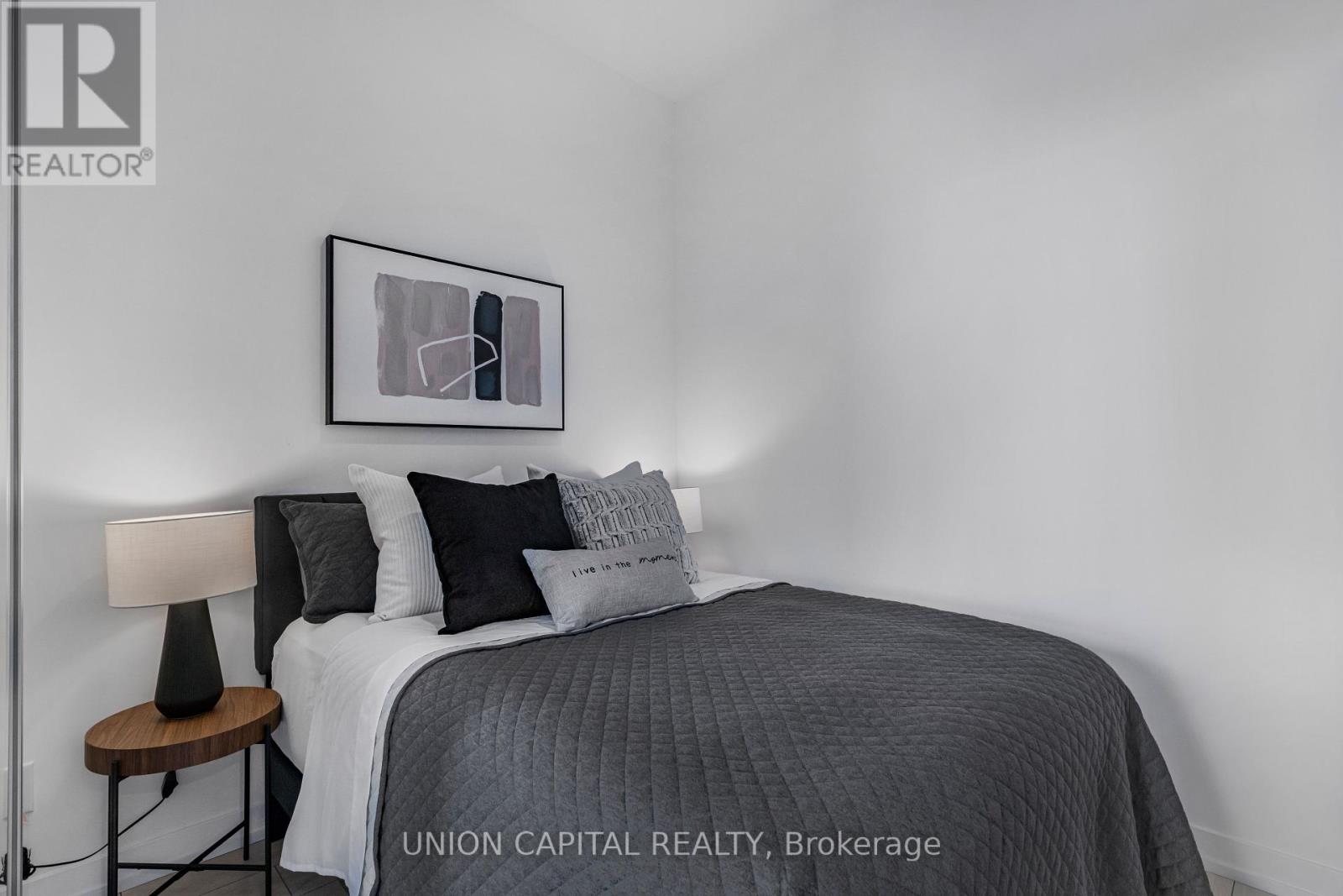 Photo 12 of 205 500 Dupont Street, Toronto ON