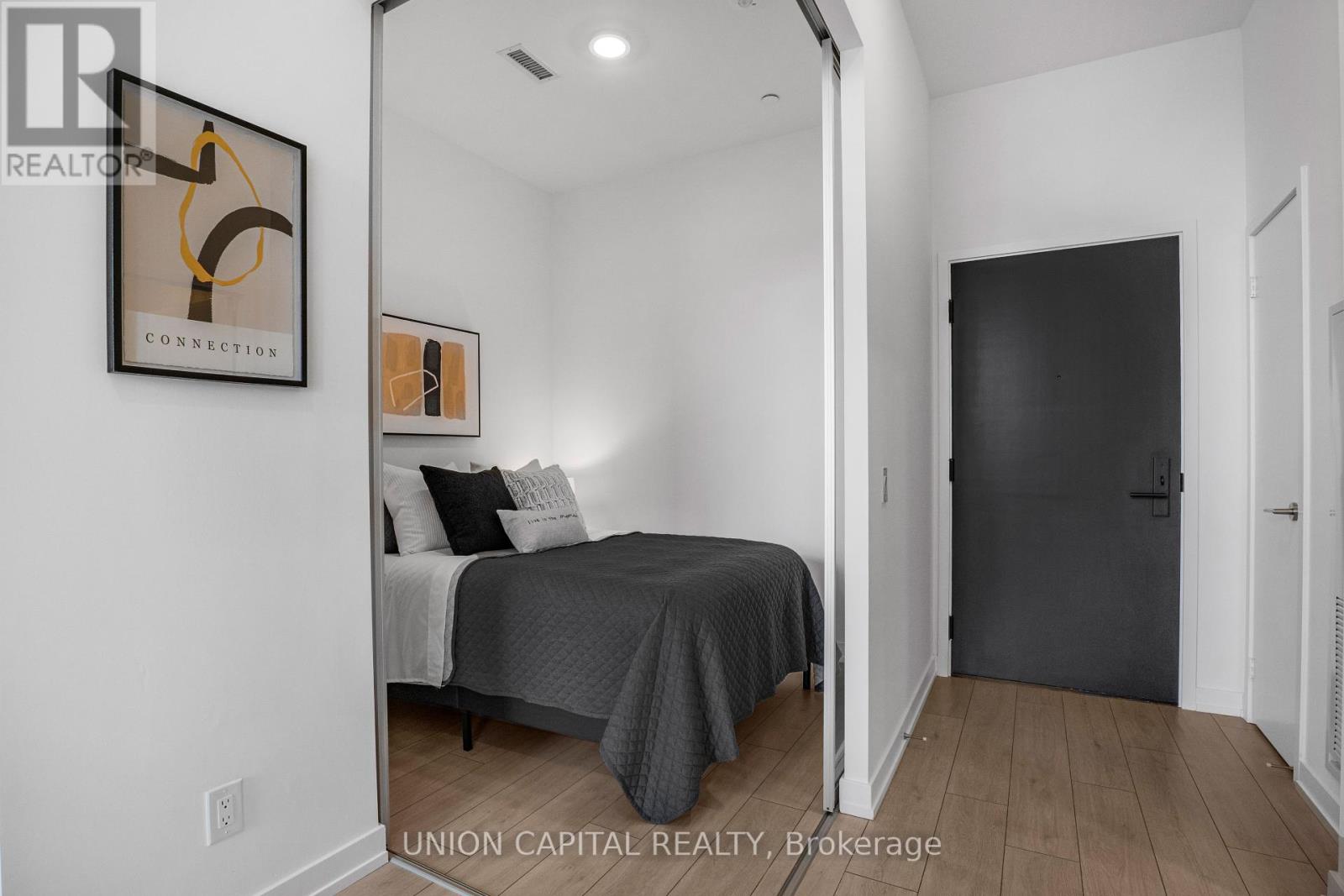 Photo 1 of 205 500 Dupont Street, Toronto ON