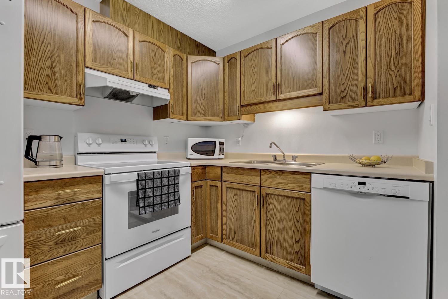 Photo 44 of 206 15503 106 St Nw, Edmonton AB