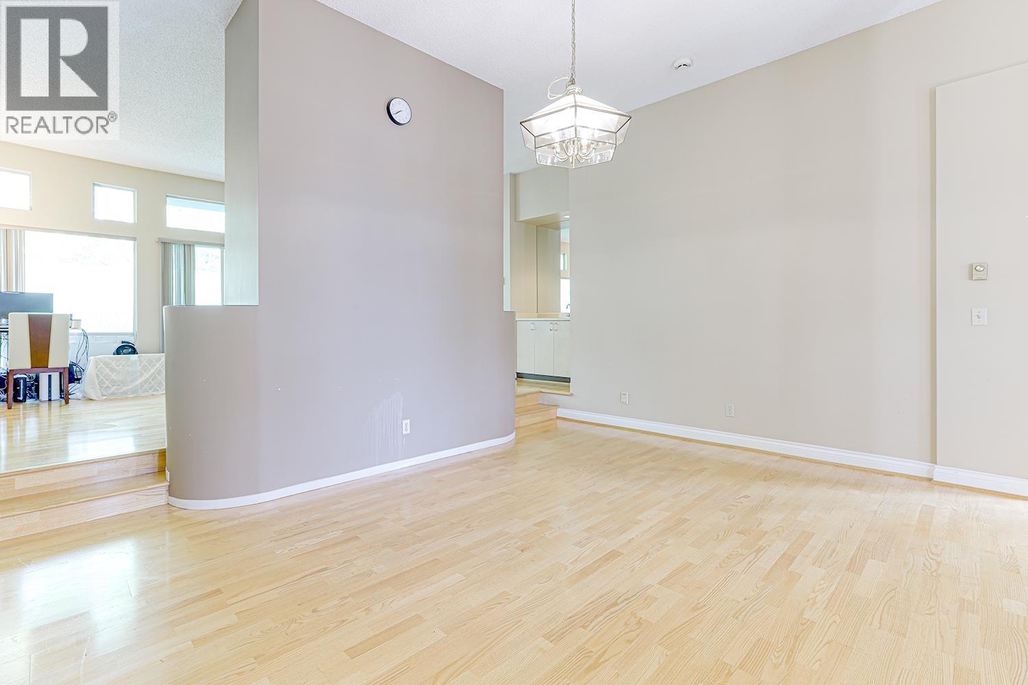 Photo 11 of 303 7500 Abercrombie Drive, Richmond BC