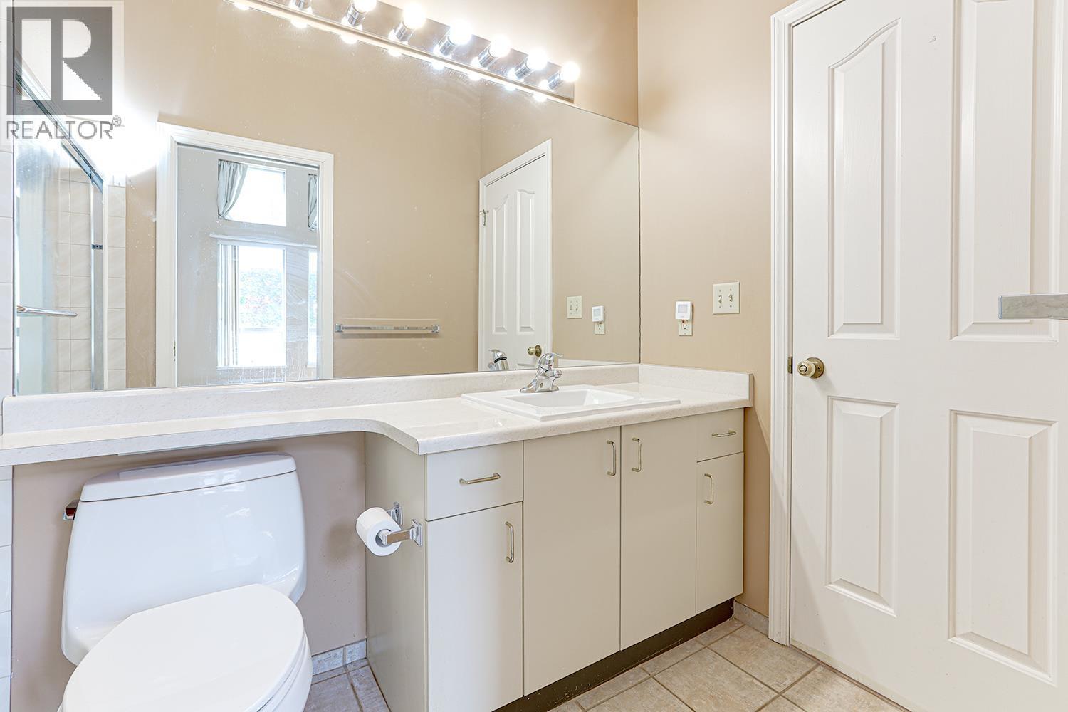 Photo 34 of 303 7500 Abercrombie Drive, Richmond BC