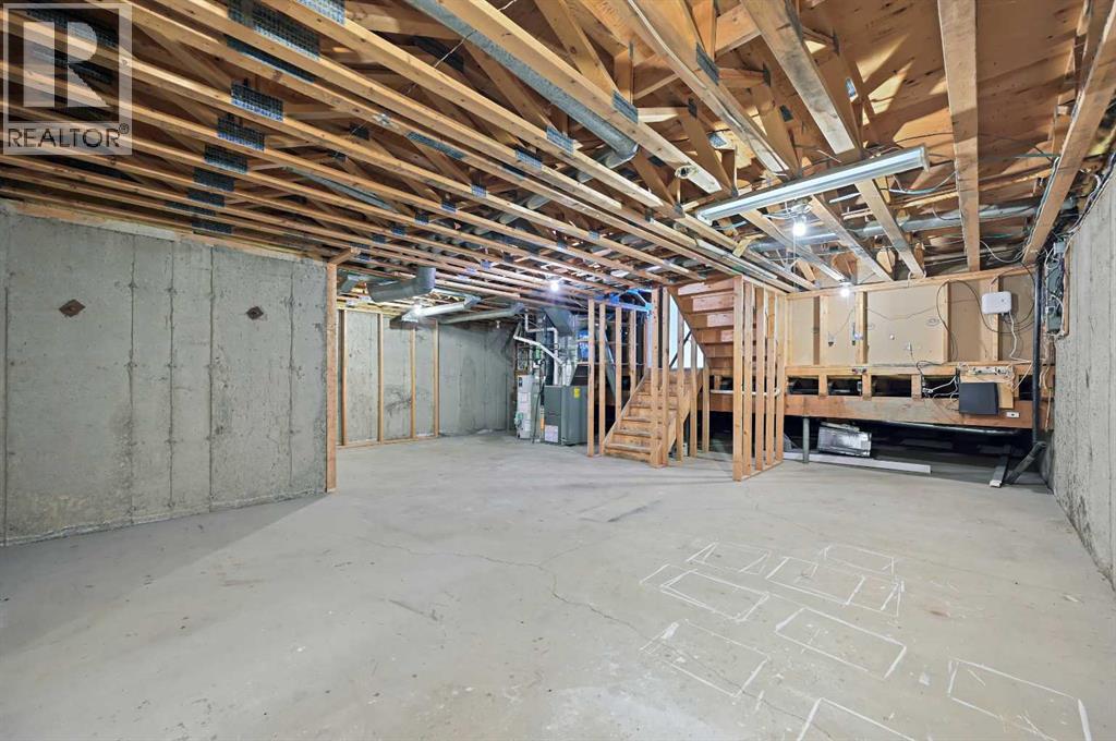 Single Family House 4 Level for Sale in  Centre Street NW Beddington Heights Calgary 