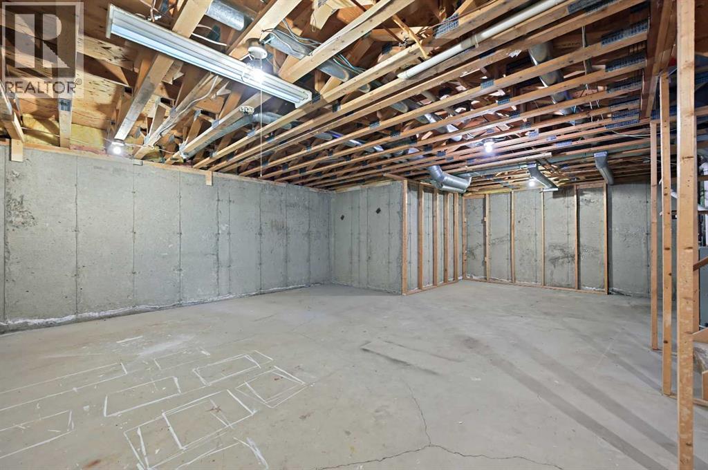 Single Family House 4 Level for Sale in  Centre Street NW Beddington Heights Calgary 
