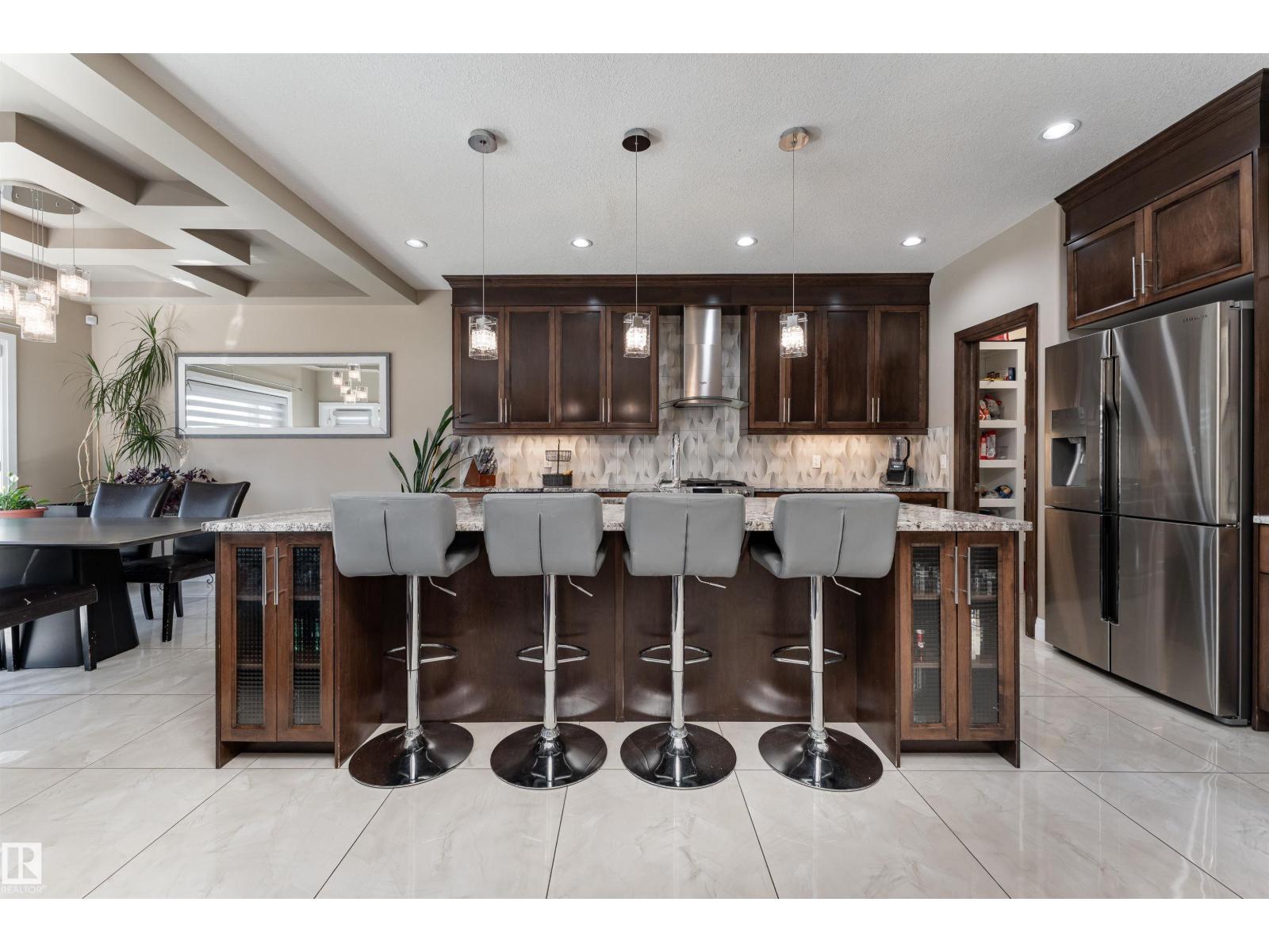 Photo 10 of 16508 133 St Nw, Edmonton AB