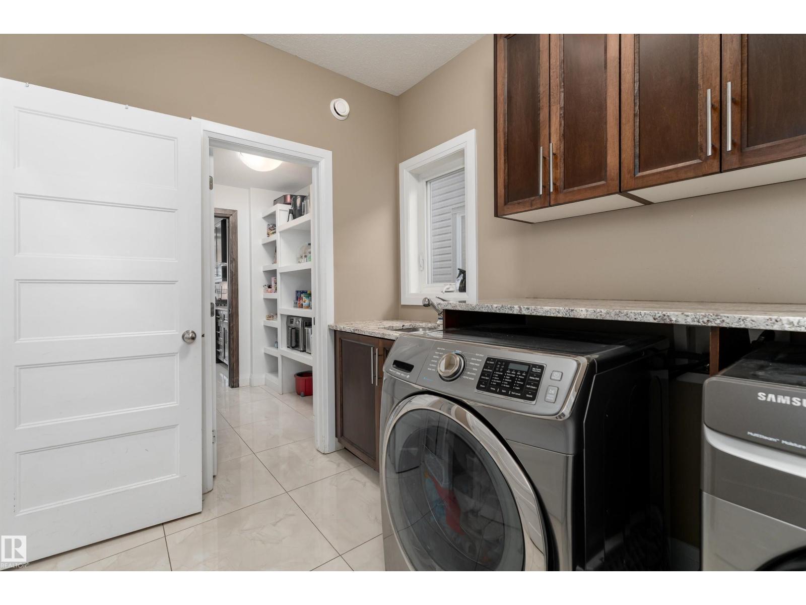 Photo 22 of 16508 133 St Nw, Edmonton AB