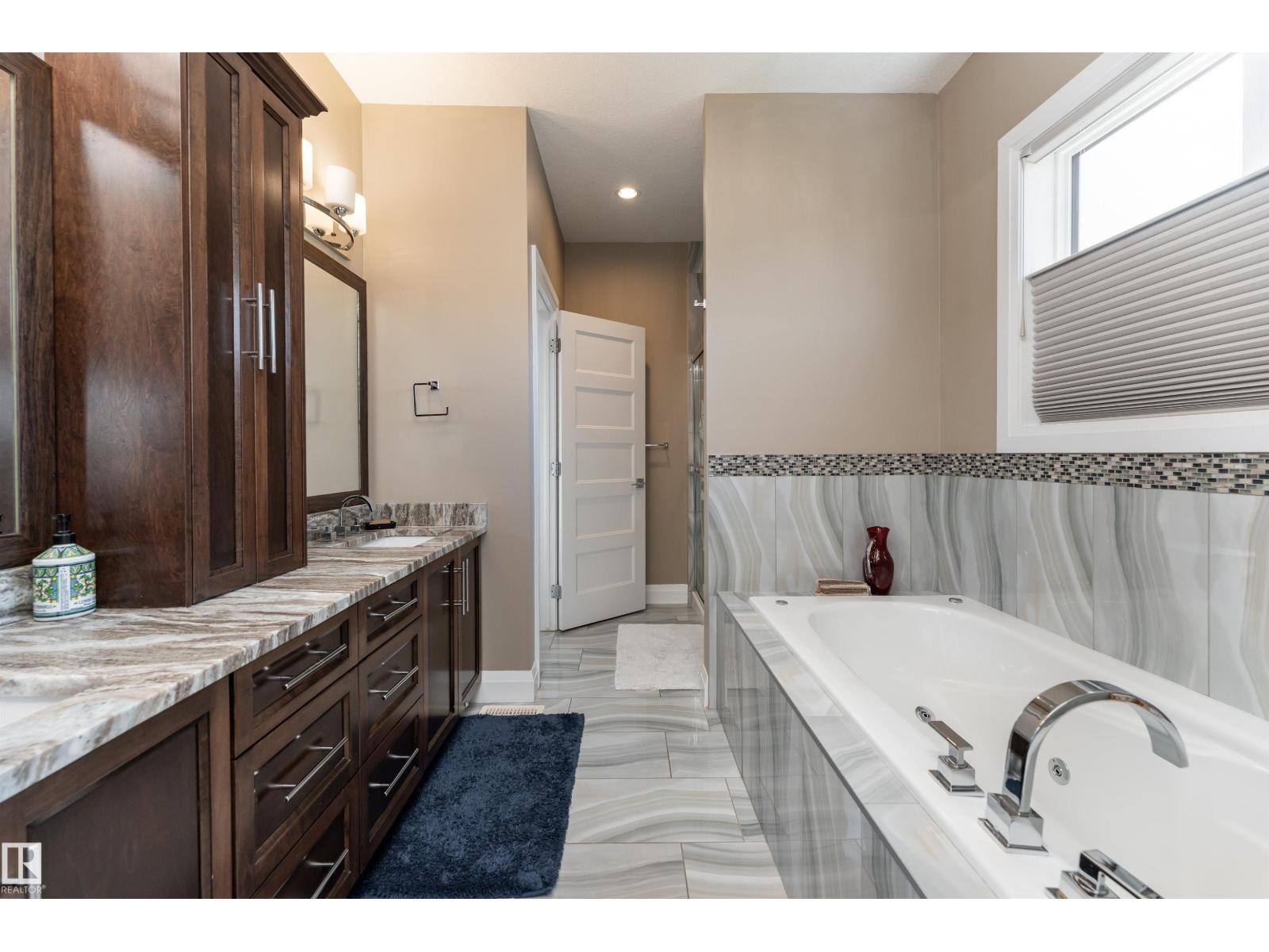 Photo 34 of 16508 133 St Nw, Edmonton AB