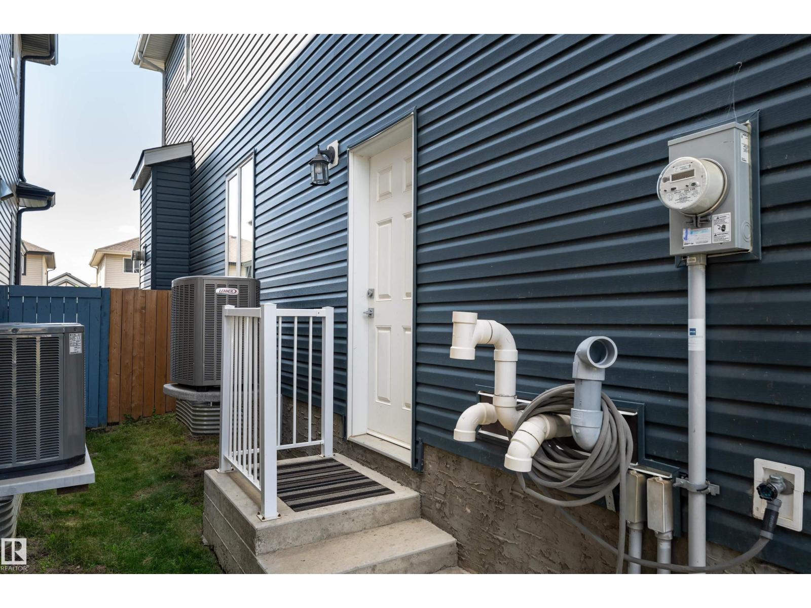 Photo 41 of 16508 133 St Nw, Edmonton AB