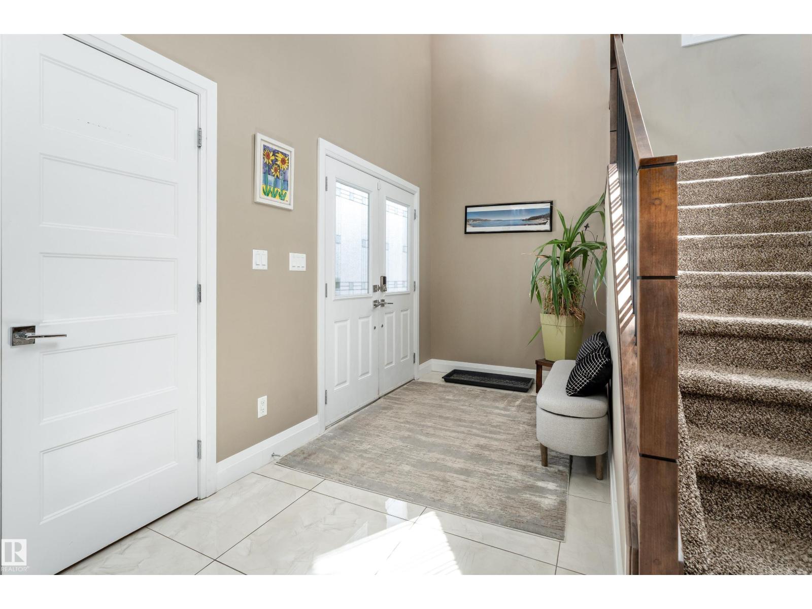 Photo 6 of 16508 133 St Nw, Edmonton AB
