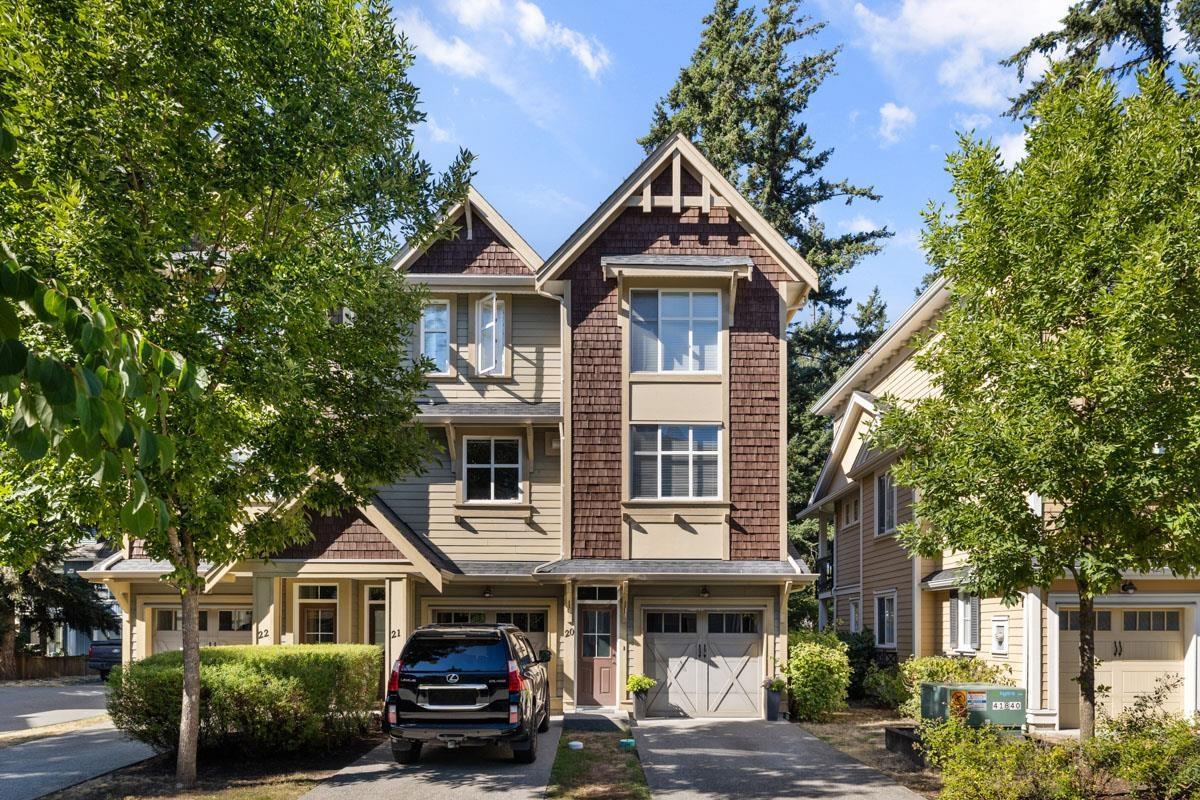Photo 1 of 20 5805 Sappers Way Garrison Crossing, Chilliwack BC