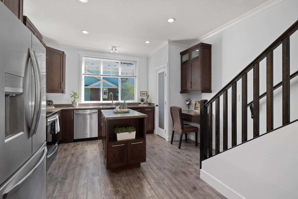 Photo 11 of 20 5805 Sappers Way Garrison Crossing, Chilliwack BC