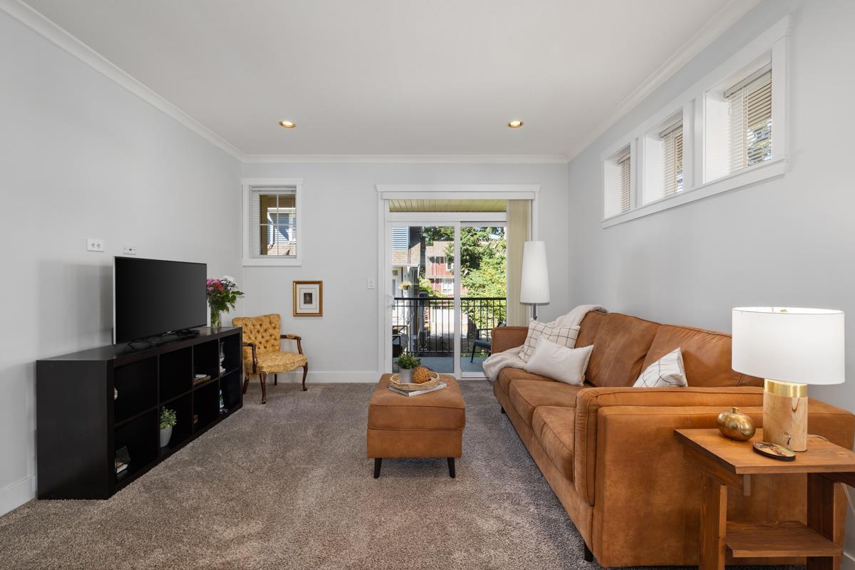 Photo 2 of 20 5805 Sappers Way Garrison Crossing, Chilliwack BC