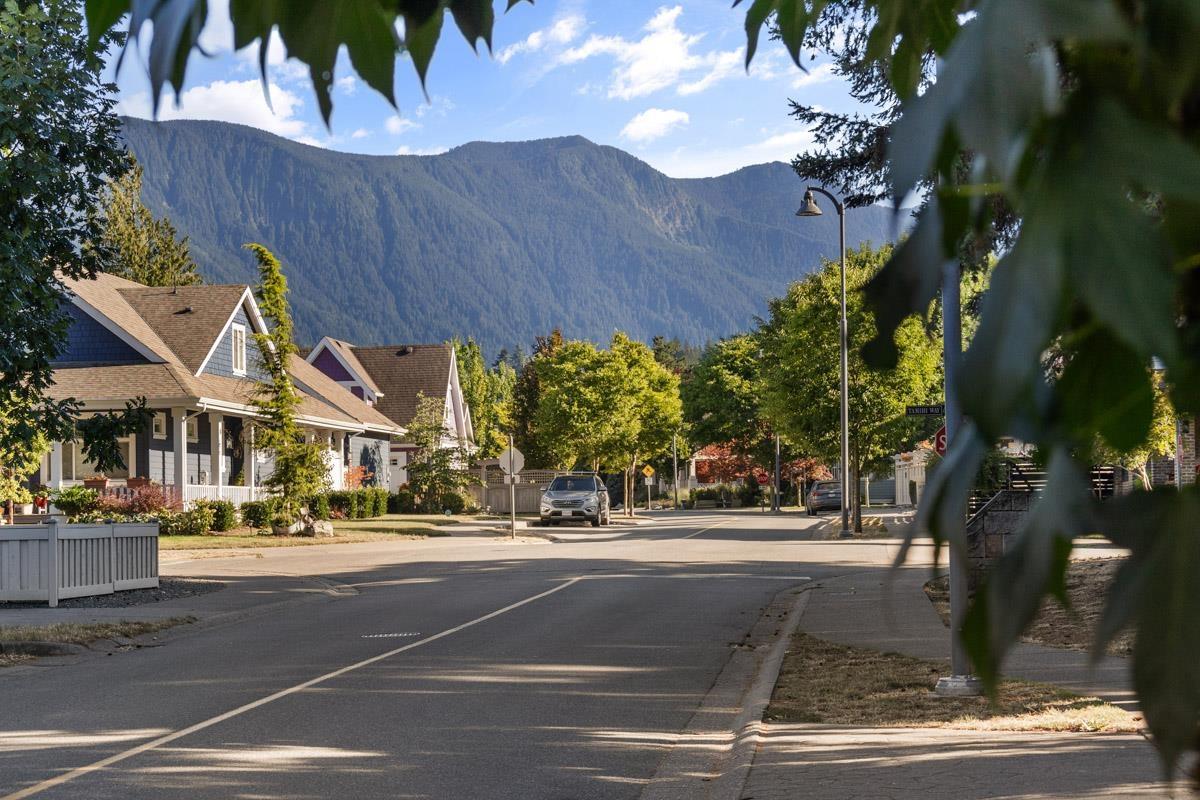 Photo 31 of 20 5805 Sappers Way Garrison Crossing, Chilliwack BC
