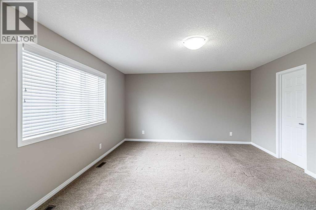 Photo 21 of 92 Windford Park Sw, Airdrie AB