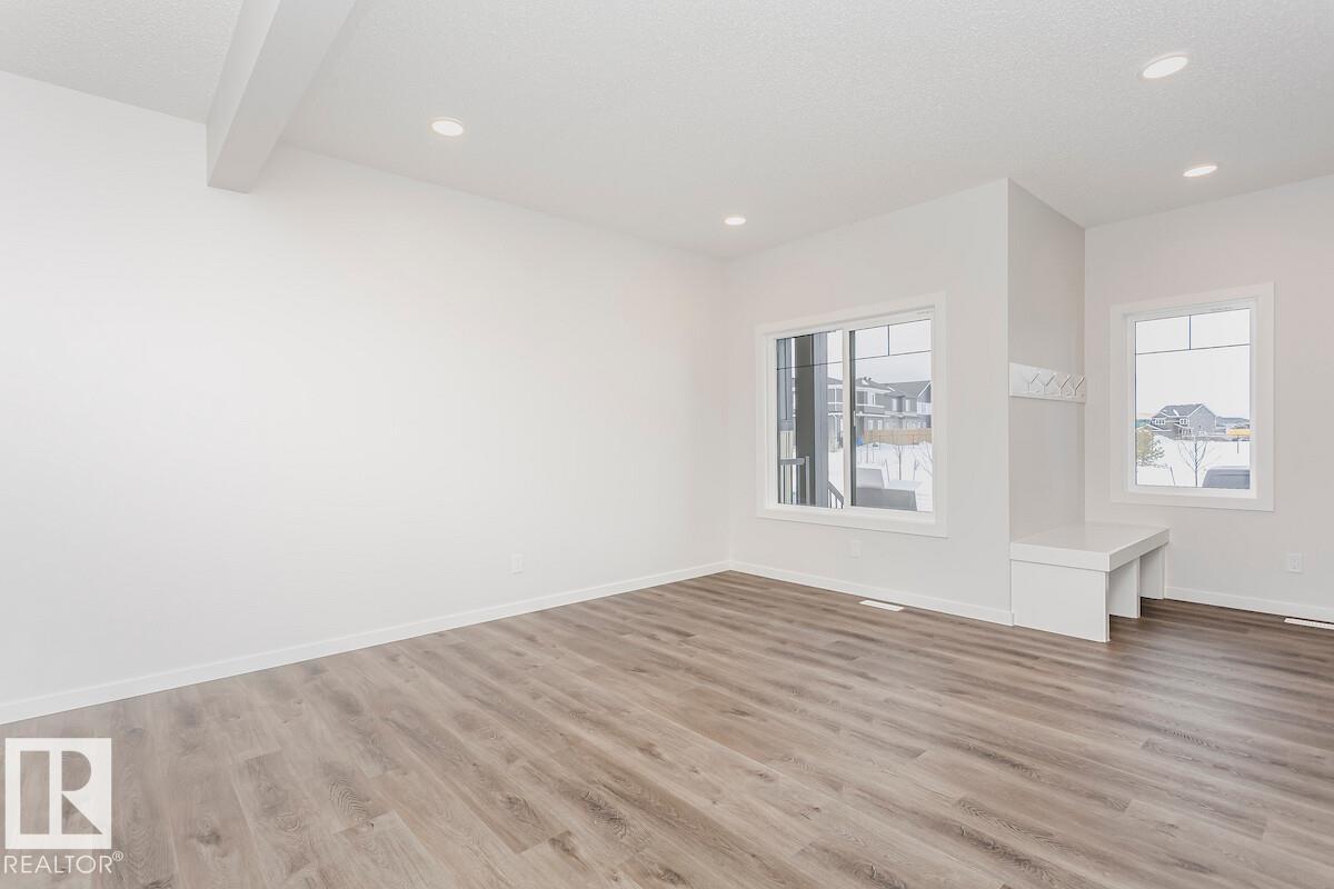 Photo 6 of 707 Cambrian Bv, Sherwood Park AB