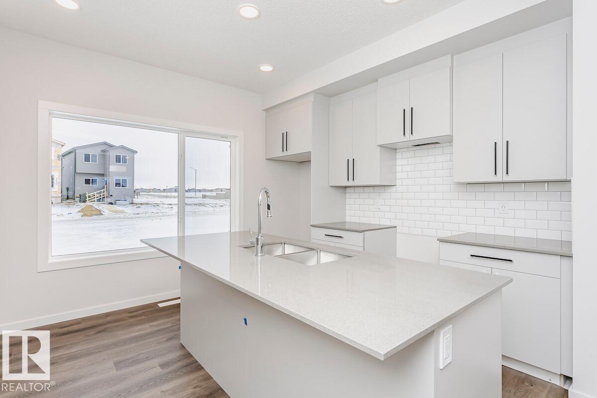 Photo 17 of 707 Cambrian Bv, Sherwood Park AB