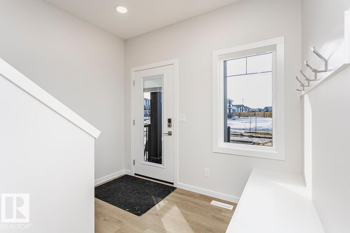 Photo 15 of 707 Cambrian Bv, Sherwood Park AB
