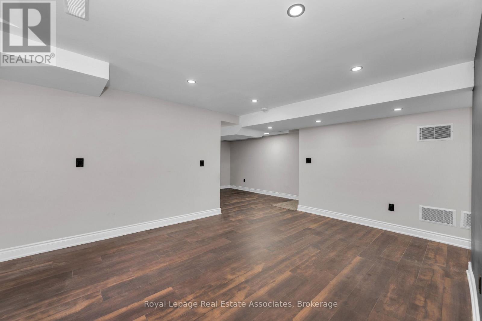 Photo 24 of 12 Seabrook Place, Brampton ON