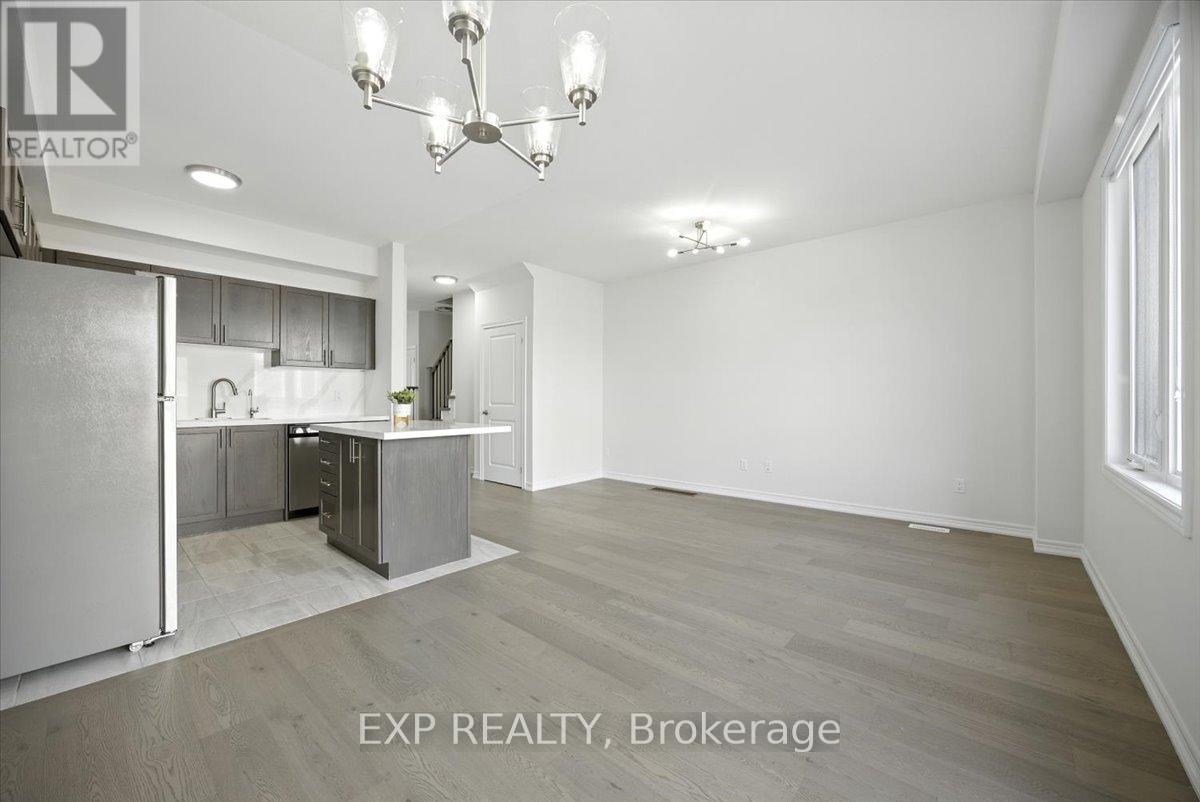 Photo 39 of 27 Mockingbird Lane E, Hamilton ON