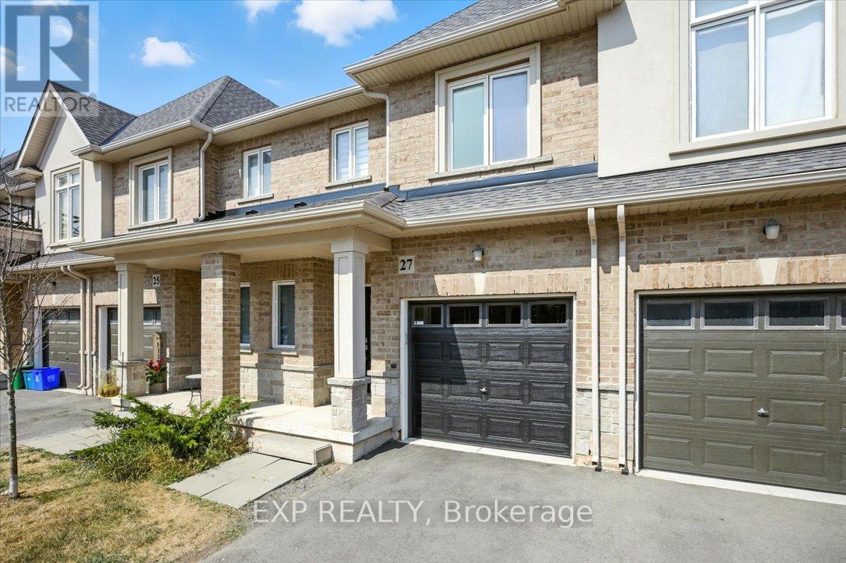 Photo 25 of 27 Mockingbird Lane E, Hamilton ON