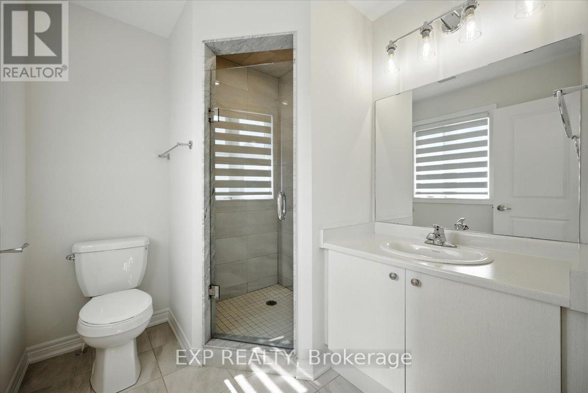 Photo 36 of 27 Mockingbird Lane E, Hamilton ON
