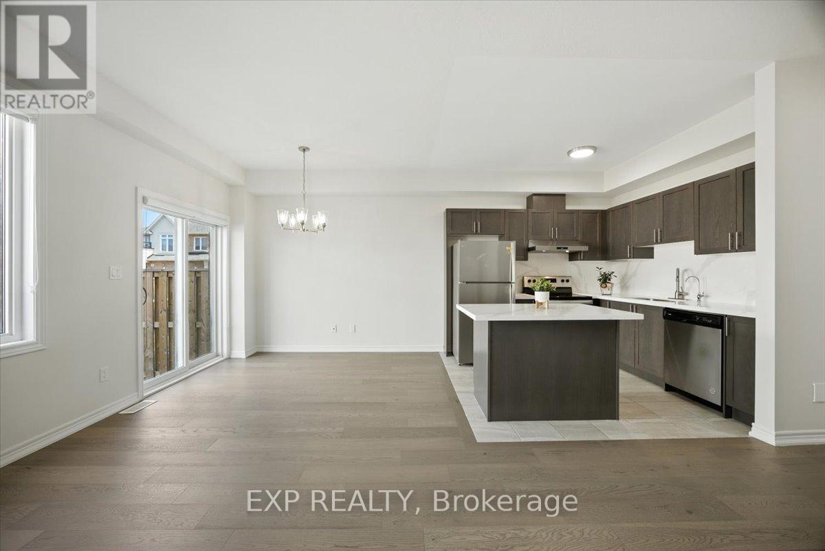 Photo 33 of 27 Mockingbird Lane E, Hamilton ON