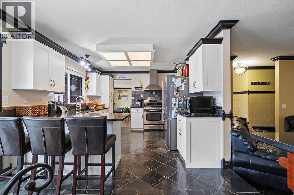 Photo 11 of 23638 108 Loop, Maple Ridge BC