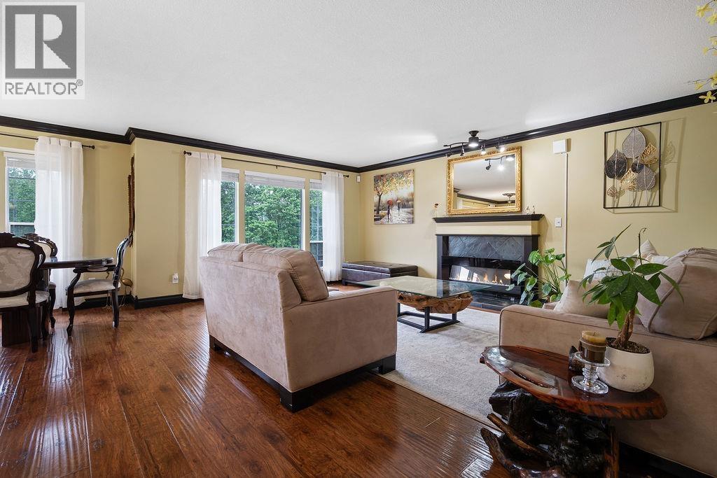 Photo 6 of 23638 108 Loop, Maple Ridge BC