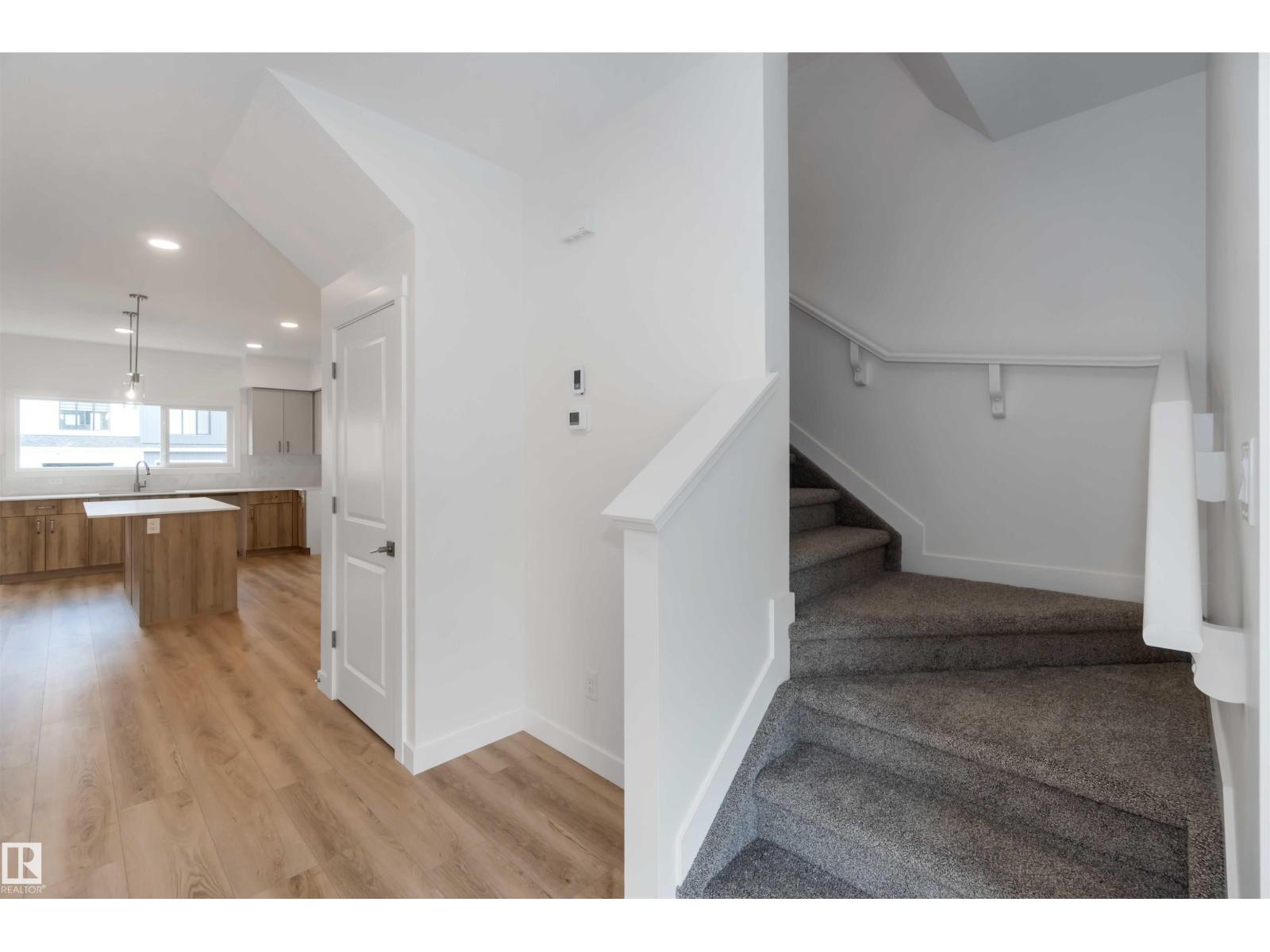 Photo 1 of 2032 191 St Nw, Edmonton AB