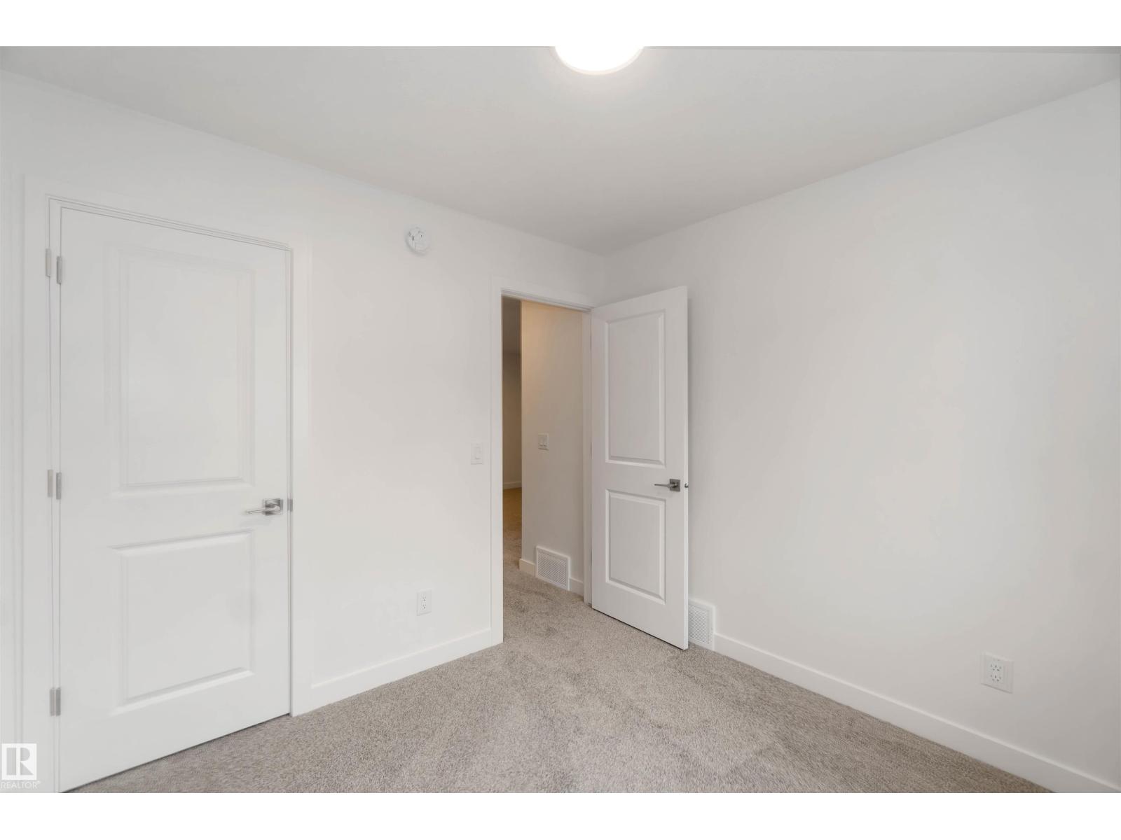 Photo 2 of 2032 191 St Nw, Edmonton AB