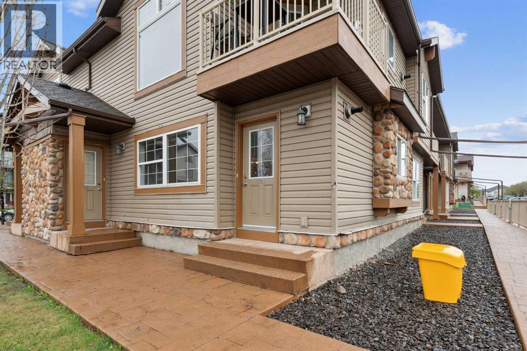 Single Family House for Sale in   Panatella Landing NW Panorama Hills Calgary 