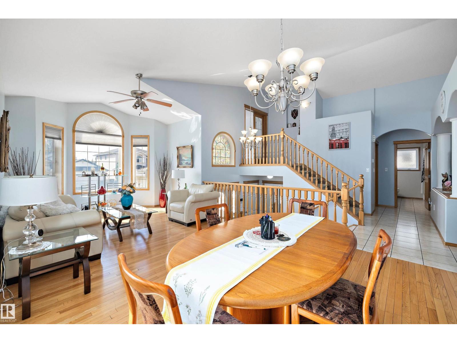 Photo 10 of 16403 88 St Nw, Edmonton AB