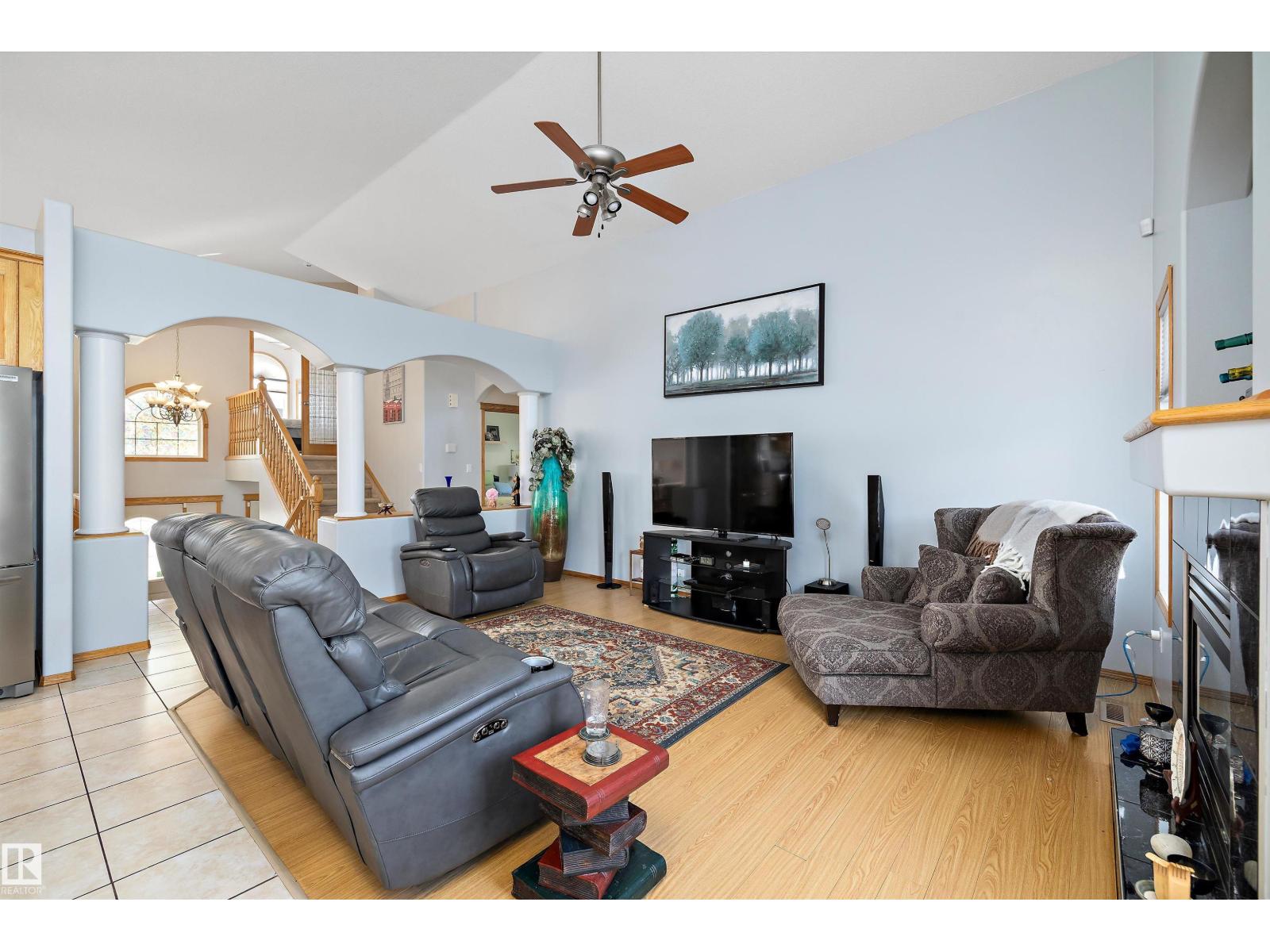 Photo 15 of 16403 88 St Nw, Edmonton AB